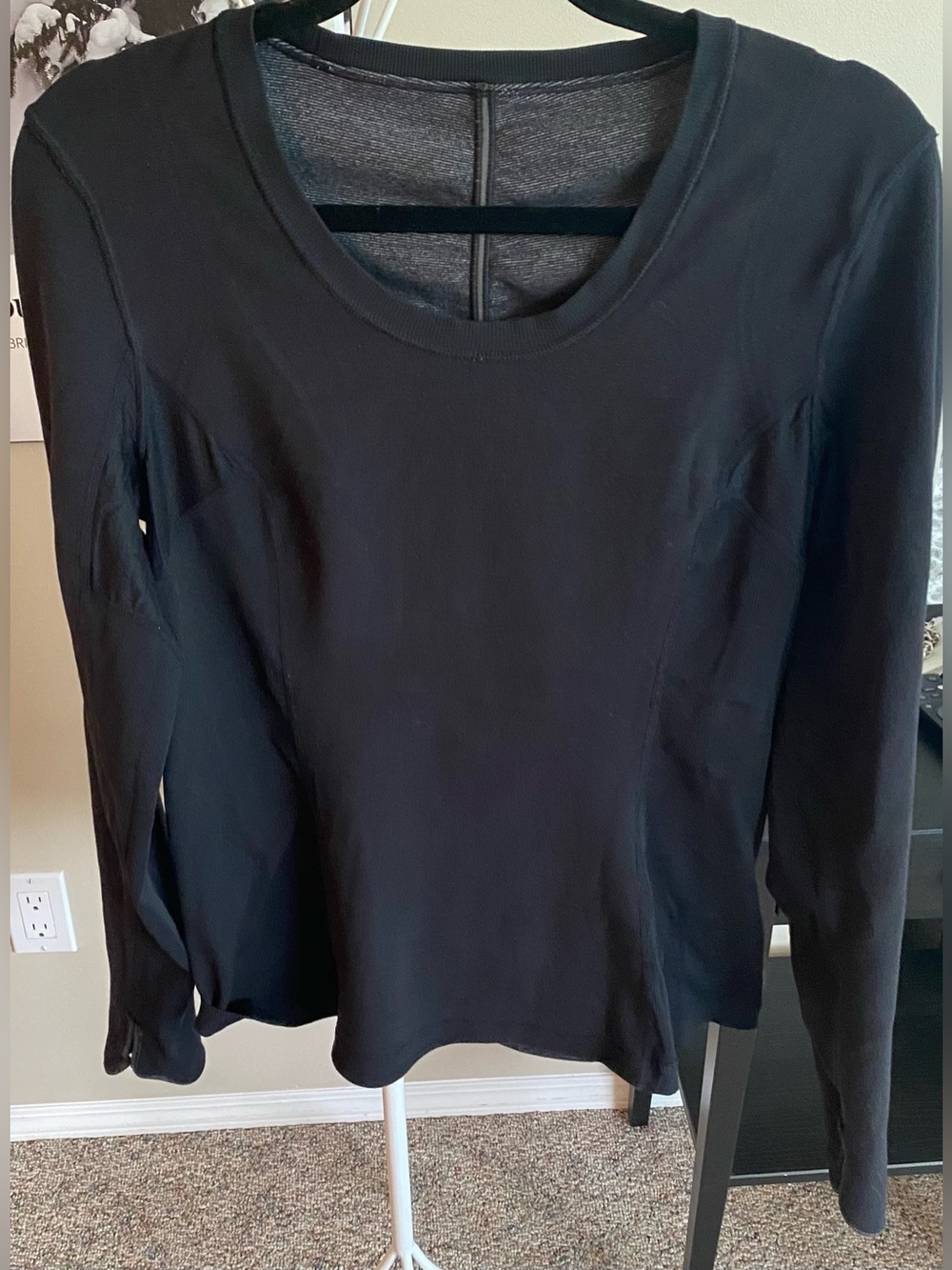 lululemon Reversable Black Long-Sleeve Scoop Neck Top
